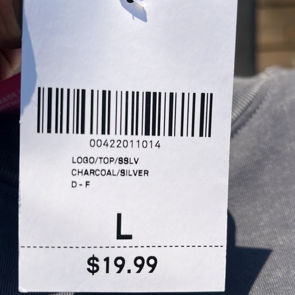 Barbie T Shirt - Picture 4 of 4